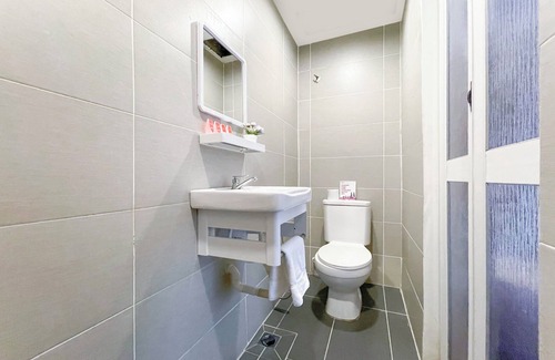 Historic George Town House | OYO 90334 Mawlaya Hotel