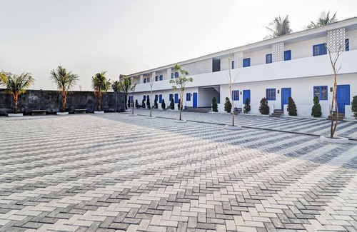 Karawang Hotel | OYO 90510 Sand's Residence