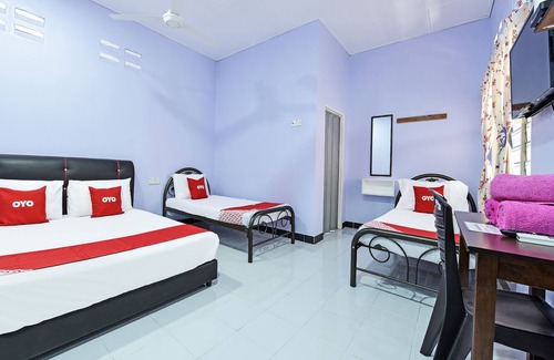 Kuala Teriang Hotel | OYO 90660 Rayyans Roomstay