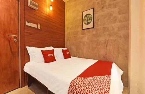 Perkampungan Bukit Ubi Hotel | OYO 90662 The 1975 Hotel