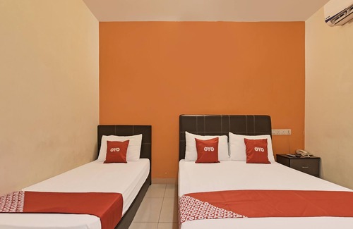 Kuala Lumpur City Centre Hotel | OYO 90733 Parkway Inn Hotel