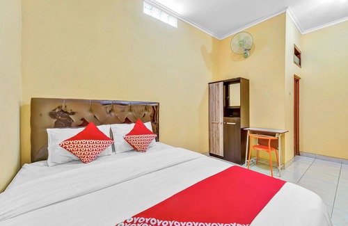 Yogyakarta Hotel | OYO 90768 Endrayanti Inn Syariah