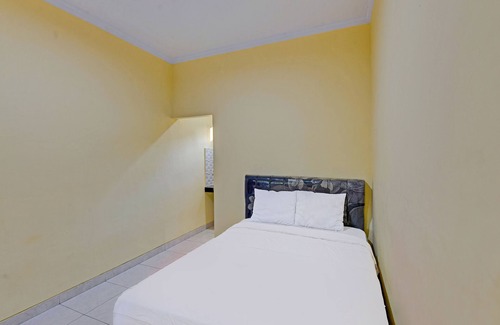 Sidakarya Hotel | OYO 90823 Casa Jupiter Shine