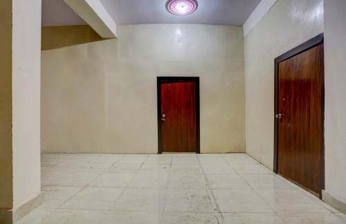 Aligarh Hotel | OYO 90856 HOTEL MANNAT