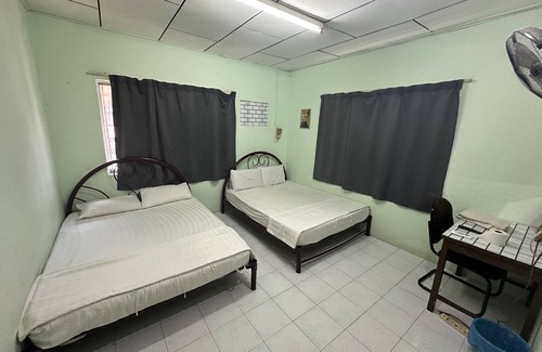 Kampung Telaga Nibong Hotel | OYO 90881 Top Star Hotel