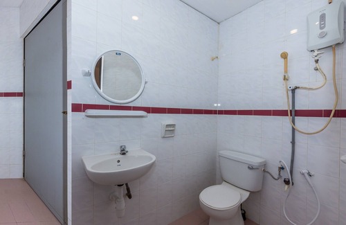 Malacca City Hotel | OYO 90893 Hotel 68 Kampung Lapan