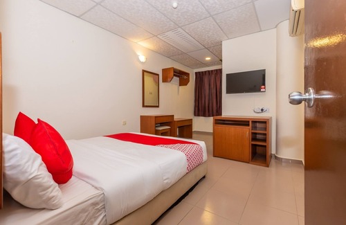 Malacca City Hotel | OYO 90893 Hotel 68 Kampung Lapan