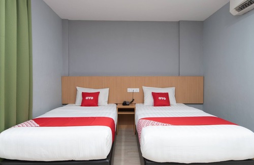 Pantai Tengah Hotel | OYO 90935 Langkawi Western Motel