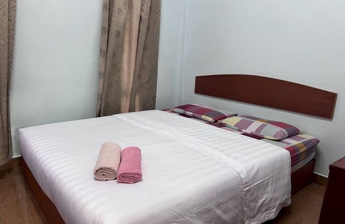 Kampung Lubok Setol Hotel | OYO 90967 Homestay Chalet Warisan Siti