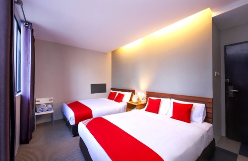 Kuching Hotel | OYO 910 Hills Residence