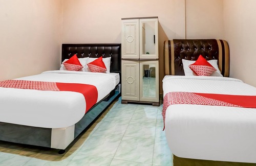 Jambi Hotel | OYO 91021 Steze Kost & Guest House Syariah