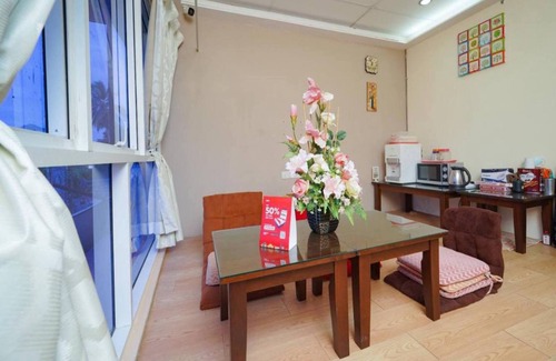 Jelutong Hotel | OYO 91085 J Stay Guesthouse