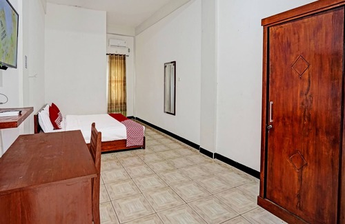 Sukarami Hotel | OYO 91872 Sweet 17 KostNearJatim Park Surabaya