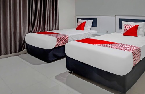 Watampone Hotel | OYO 91900 Wisma Amrach
