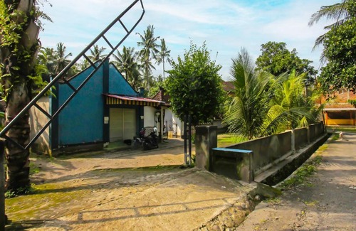 Senggigi Hotel | OYO 92308 Kos Duduk