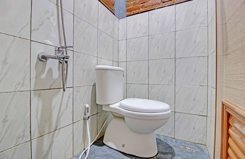 Sewon Hotel | OYO 92606 Djoglo Boto Homestay Syariah