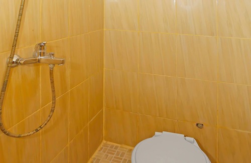 Tangerang Hotel | OYO 92678 Hotel Melati