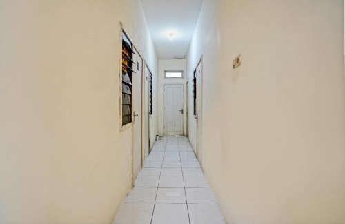 Surabaya Hotel | OYO 93114 Salak Homestay Syariah