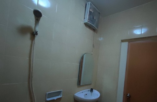 Palembang Hotel | OYO 93252 Garuda Bandara Guesthouse