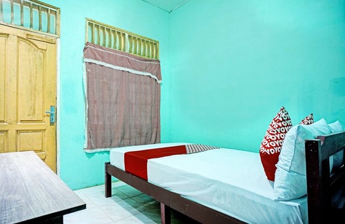 Pematangsiantar Hotel | OYO 93298 Barito House