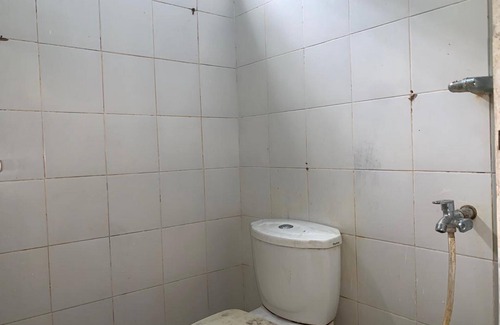 Watampone Hotel | OYO 93735 Pondok Zamzam Near Taman Arung Palakka, Bone