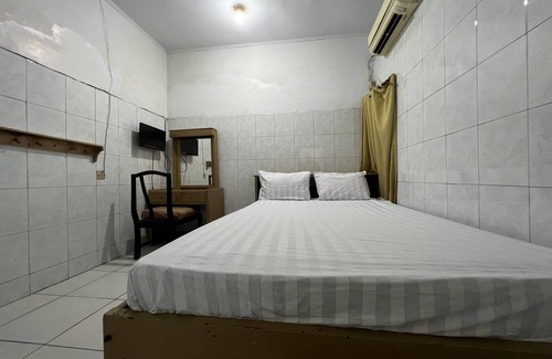 Kalimantan Hotel | OYO 93744 Guest House Akbarrinna
