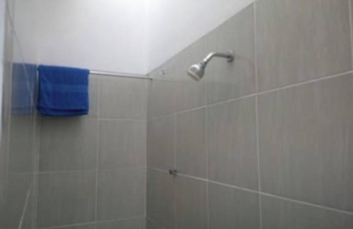 Binong Hotel | OYO 93808 Lincoln Dormitory