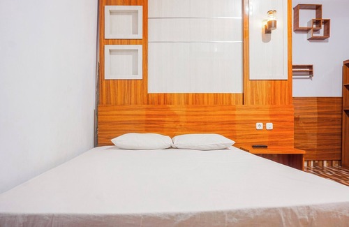 Somba Opu Hotel | OYO 93877 Atifah Homes