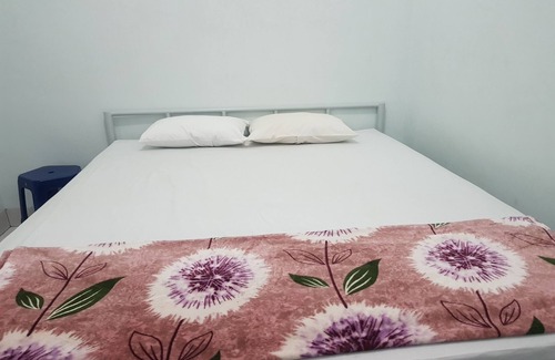Medan Hotel | OYO 93951 Family Guesthouse