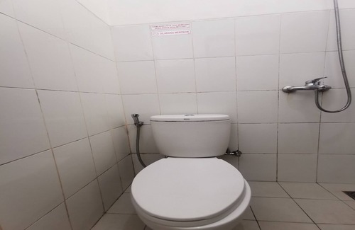 Samarinda Hotel | OYO 94061 Bungas Guesthouse Syariah