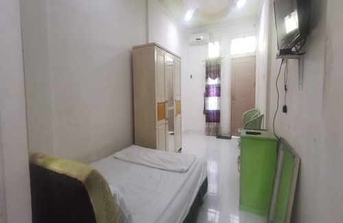 Samarinda Hotel | OYO 94078 Azzahra Homestay Syariah