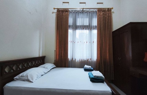 Banaran Hotel | OYO 94673 Guesthouse Syariah