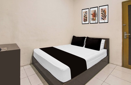 Panakkukang Hotel | OYO 94741 Wisma Makassar