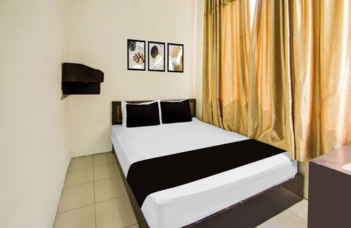Panakkukang Hotel | OYO 94741 Wisma Makassar