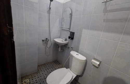 Tarakan Hotel | OYO 94776 Griya Cempaka