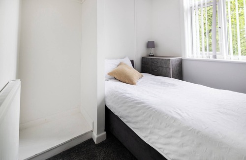 Salford Hotel | OYO A Better Night Hotel - Manchester Salford