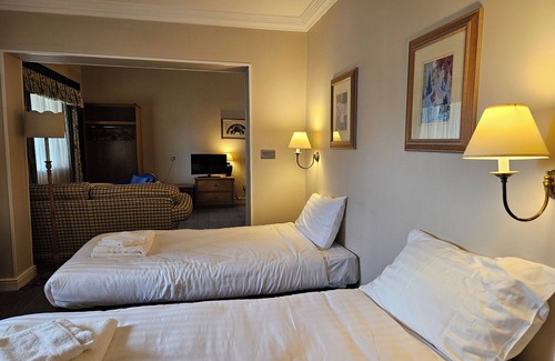 Blaby Hotel | OYO Blaby Westfield Hotel