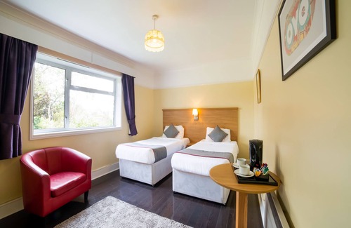 St Leonards-On-Sea Bed & Breakfast | OYO Eagle House Hotel, St Leonards Hastings
