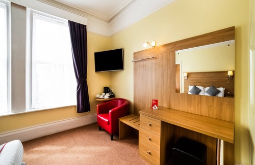 St Leonards-On-Sea Bed & Breakfast | OYO Eagle House Hotel, St Leonards Hastings