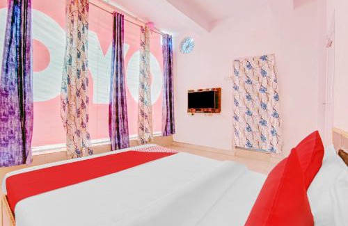 Dilshad Garden Hotel | OYO Flagship 79451 Blue Star