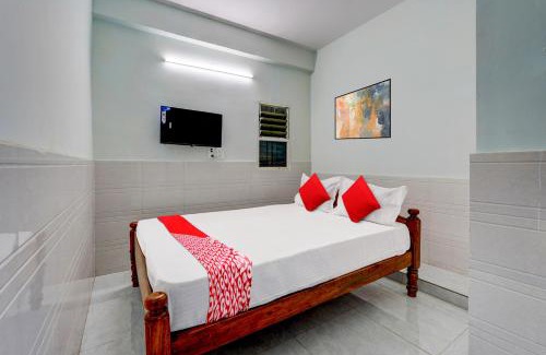 Narasapura Hotel | OYO Flagship Sri Sai Lodge