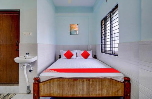 Narasapura Hotel | OYO Flagship Sri Sai Lodge