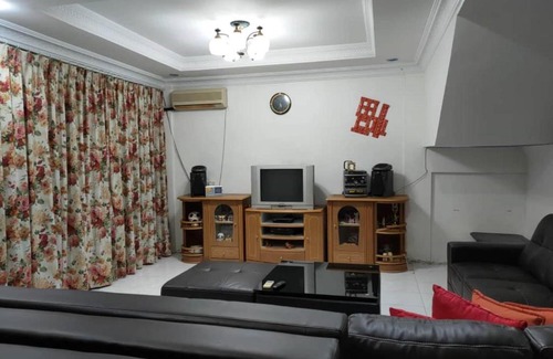 Sibu House | OYO Homes 90310 E Homestay Permai Timur