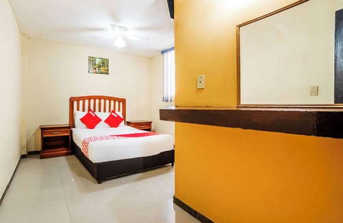 San Luis Potosi Hotel | OYO Hotel Bugambilia San Luis Potosi