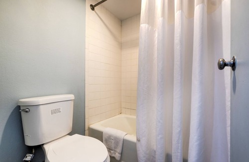 Cleveland Hotel | OYO Hotel Cleveland, TN