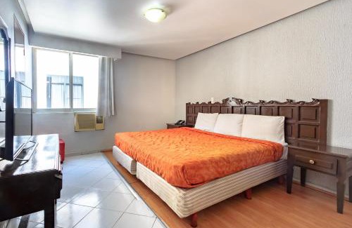 Downtown Guadalajara Hotel | OYO Hotel Colon Express