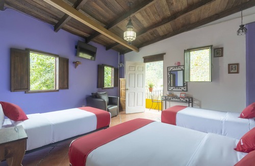 Xico Hotel | OYO Hotel Coyopolan