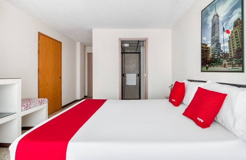 Aguascalientes Hotel | OYO Hotel Del Llanito, Aguascalientes