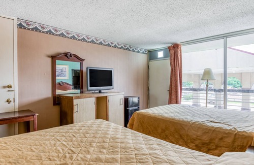 Tougaloo Hotel | OYO Hotel Jackson North I-55