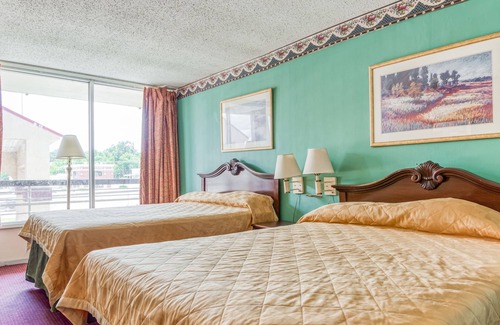 Tougaloo Hotel | OYO Hotel Jackson North I-55